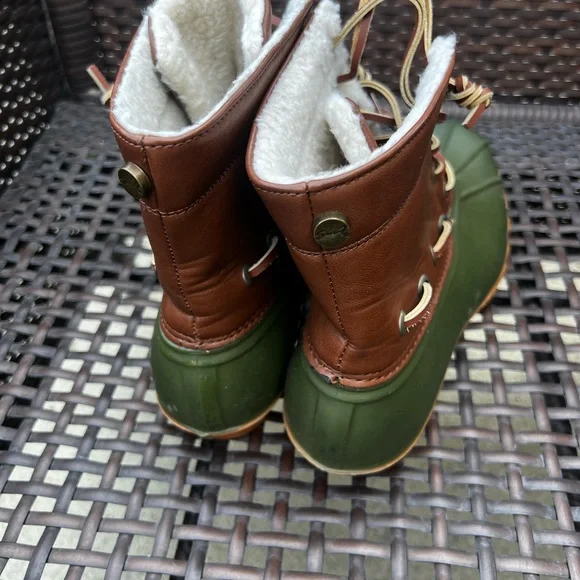 Women's Green and Brown Boots - Picture 2 of 3
